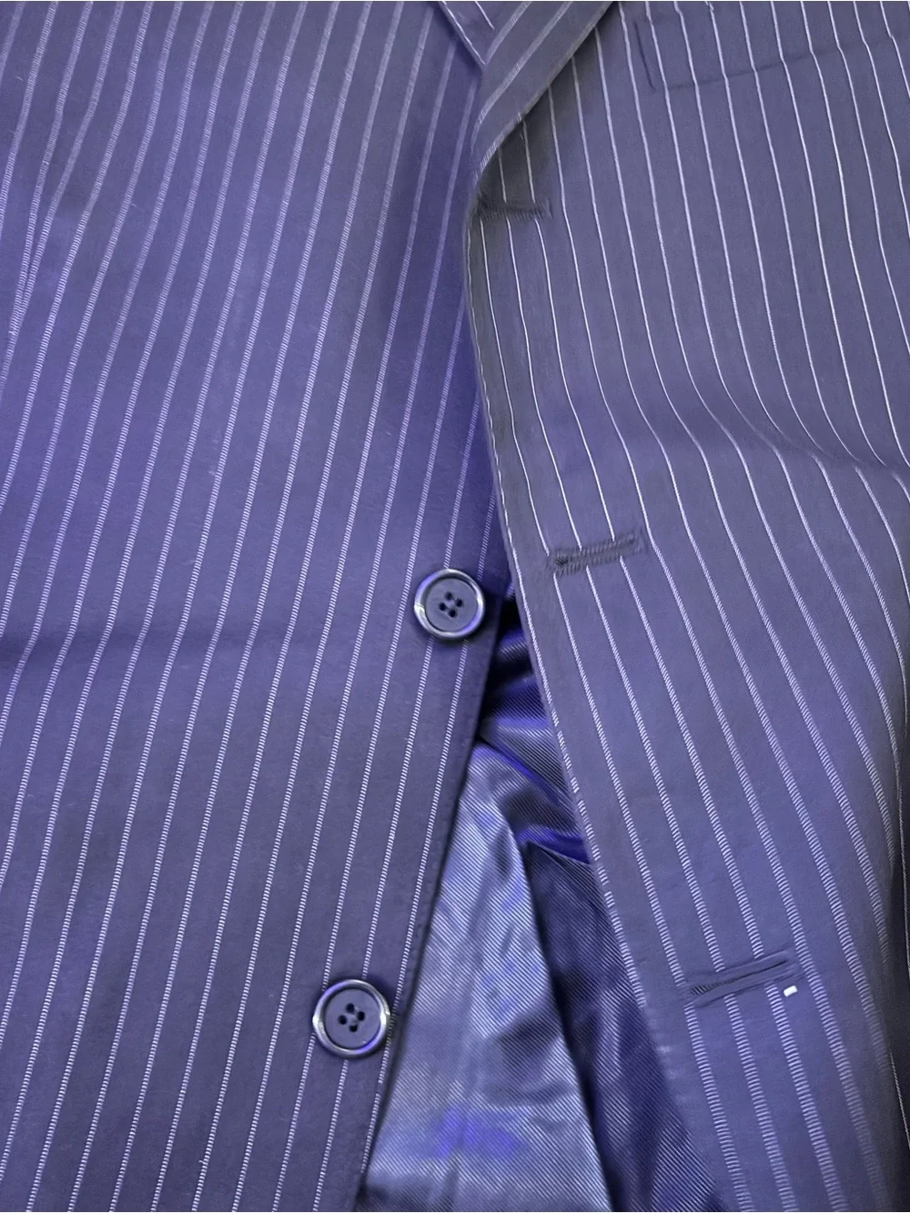 Daniel Cremieux blazer about